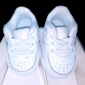 Infant Nike crib shoes